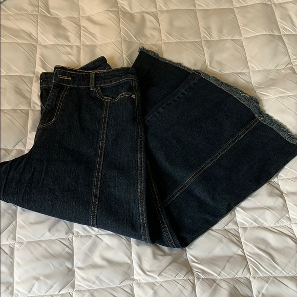 Du Jour Cropped Flare Jeans - Picture 1 of 5